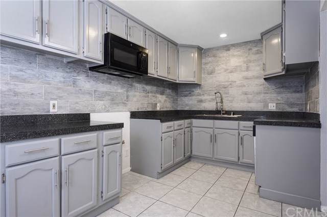 223 Acacia Avenue - Photo 1