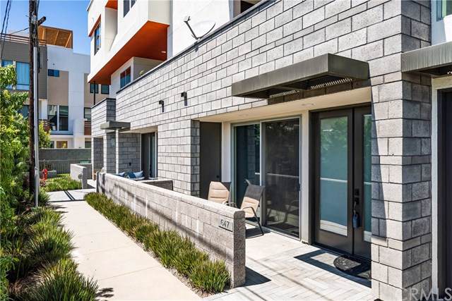 647 Channel Way - Photo 1