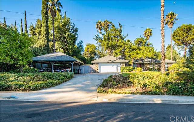1638 Henrietta Street - Photo 1