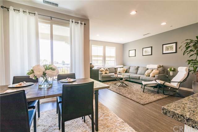 1410 El Paseo - Photo 1