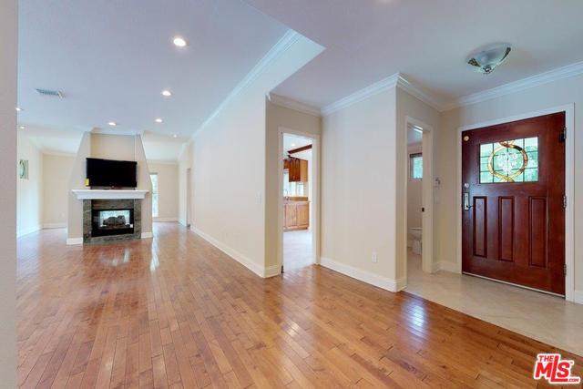 4620 Alonzo Avenue - Photo 1