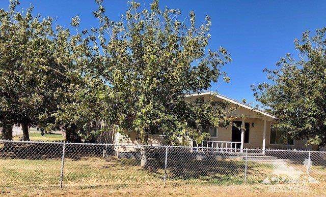 610 6th Street - Photo 1