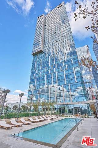 889 Francisco Street - Photo 1