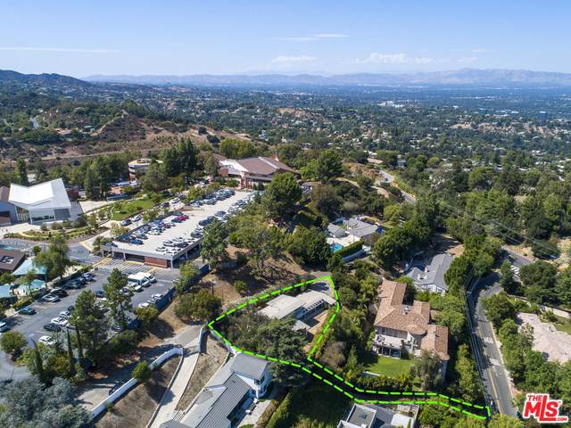 15434 Mulholland Drive - Photo 1