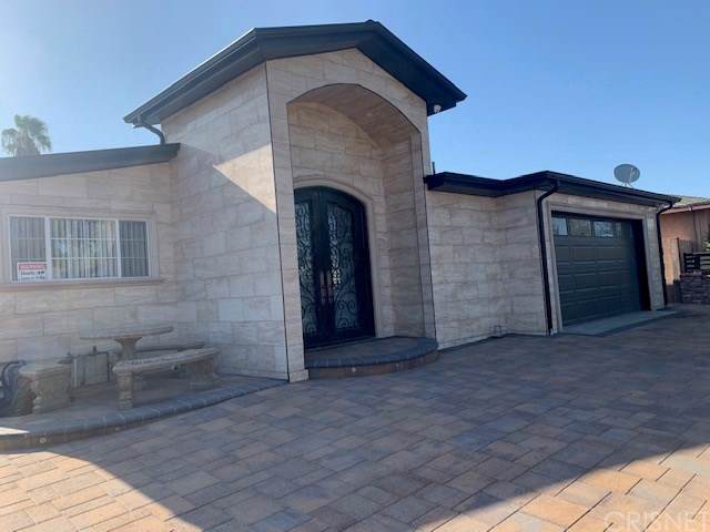 8001 Greenbush Avenue - Photo 1