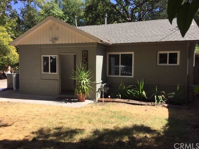 1137 Oak Street - Photo 1