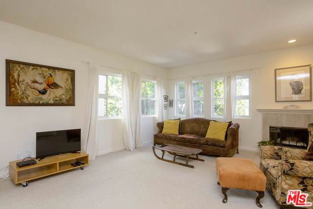 10629 Woodbridge Street - Photo 1