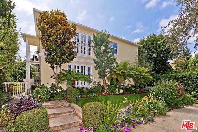 844 12TH Street - Photo 1