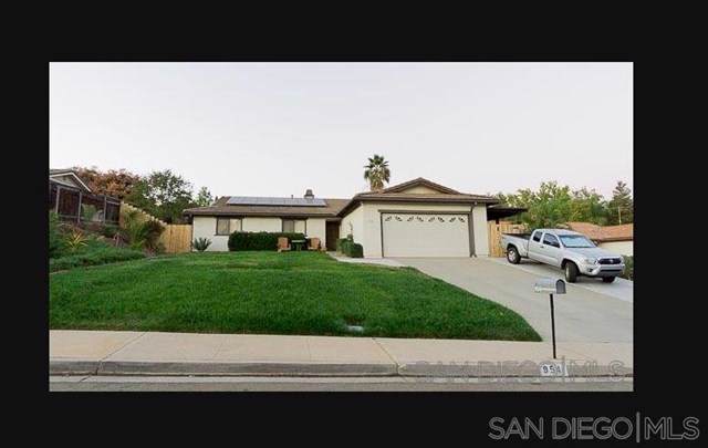 954 La Rue Ave - Photo 1