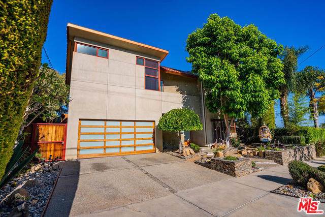 15267 Friends Street - Photo 1