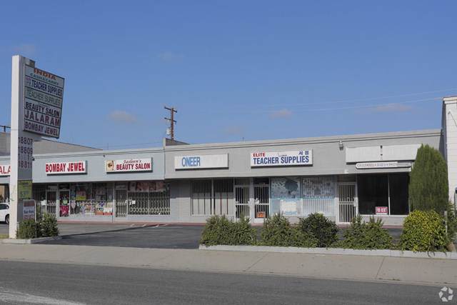 18809 Pioneer Boulevard - Photo 1