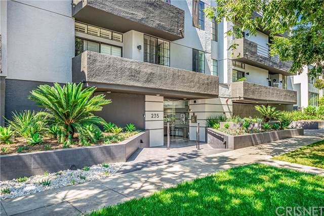 235 Reeves Drive - Photo 1