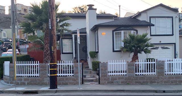 101 Hillside Boulevard - Photo 1