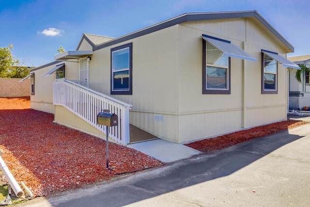 2907 S Santa Fe Ave Spc 36 - Photo 1