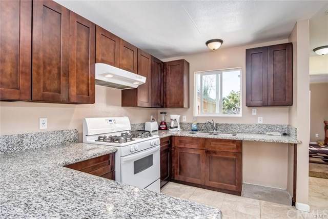 925 Vista Avenue - Photo 1