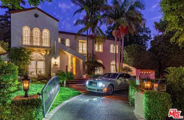 704 Rodeo Drive - Photo 1