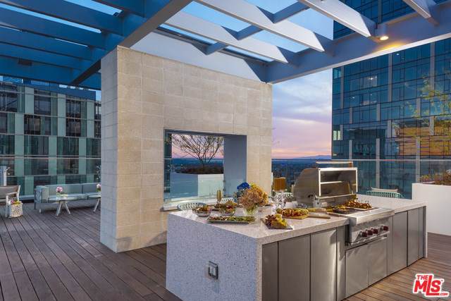 877 Francisco Street - Photo 1
