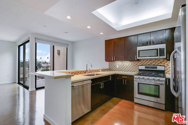 5420 Harold Way - Photo 1