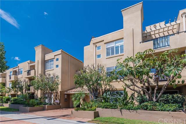 12633 Moorpark Street - Photo 1