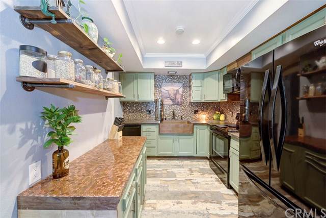 1521 Pomona Avenue - Photo 1