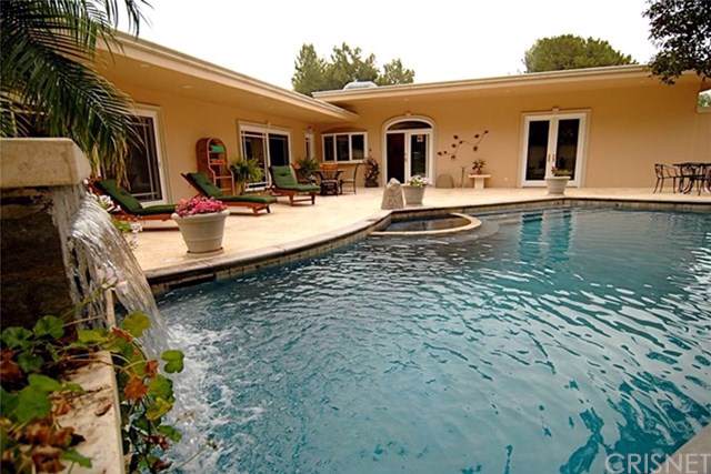 4250 Alonzo - Photo 1
