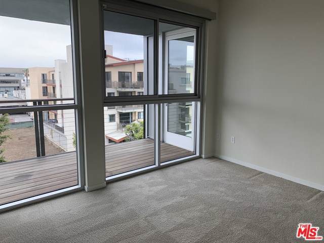525 Broadway Avenue - Photo 1