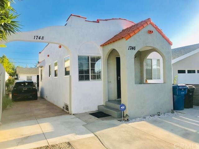 1746 37th Place - Photo 1