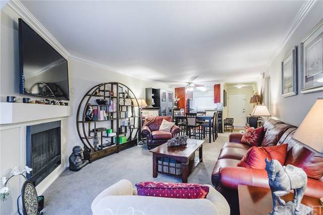5530 Owensmouth Avenue - Photo 1