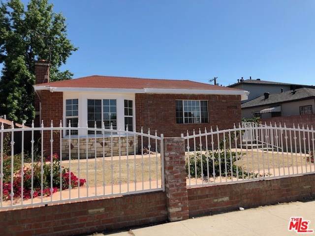 11064 Oxnard Street - Photo 1