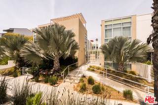 125 Pacific Street - Photo 1