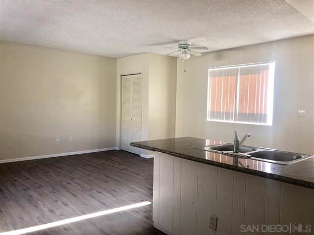 529 Moss Street - Photo 1