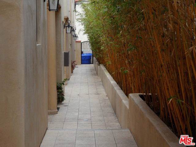 1120 21ST Street - Photo 1