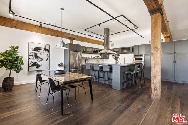 215 Santa Fe Avenue - Photo 1