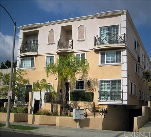1521 Hayworth Avenue - Photo 1
