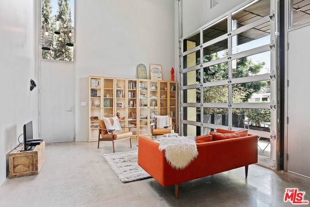 1011 Orange Grove Avenue - Photo 1