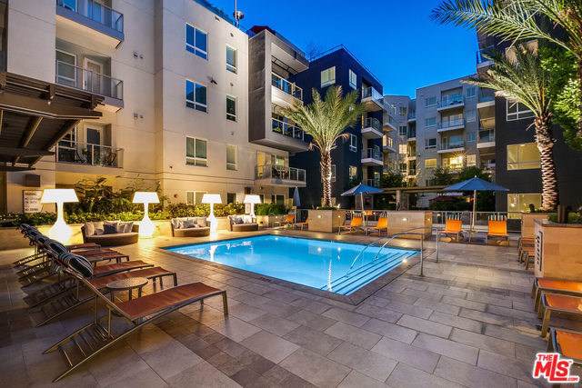 1120 6th Street - Photo 1