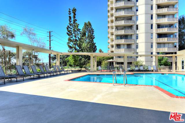 4455 Los Feliz - Photo 1