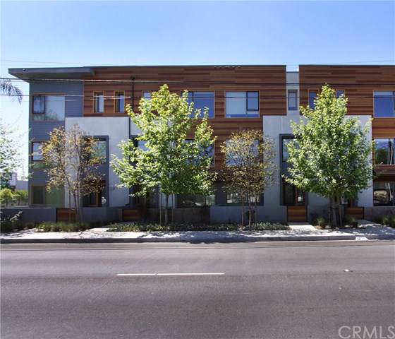 135 Live Oak Avenue - Photo 1
