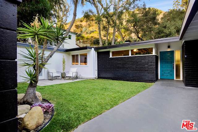 1734 Benedict Canyon Drive - Photo 1