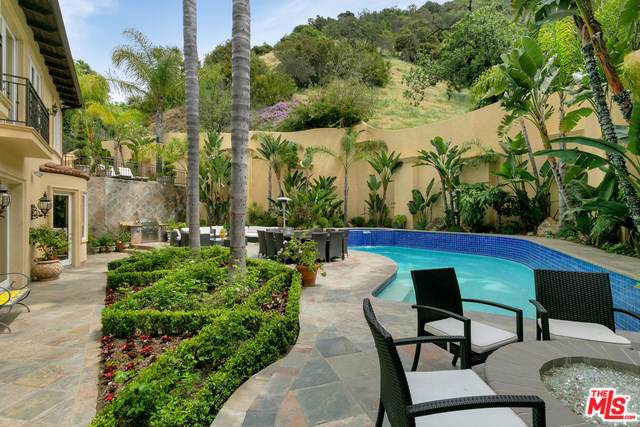 1930 Benedict Canyon Drive - Photo 1