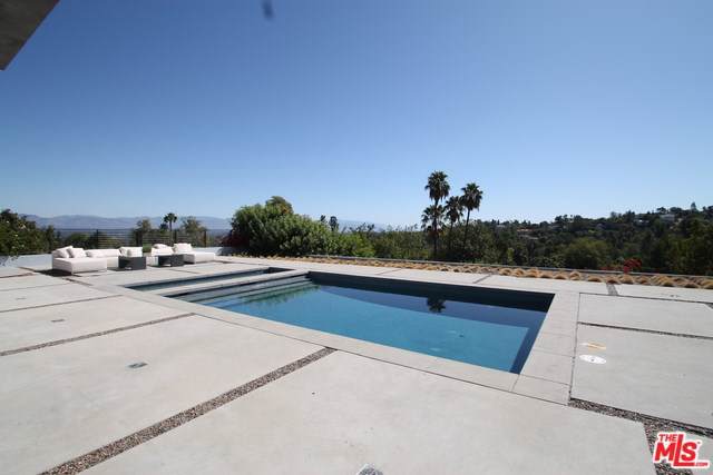 20260 Delita Drive - Photo 1