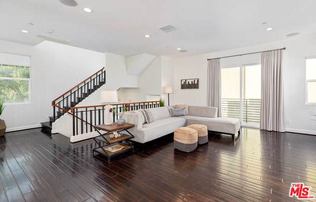 6502 Para Way - Photo 1