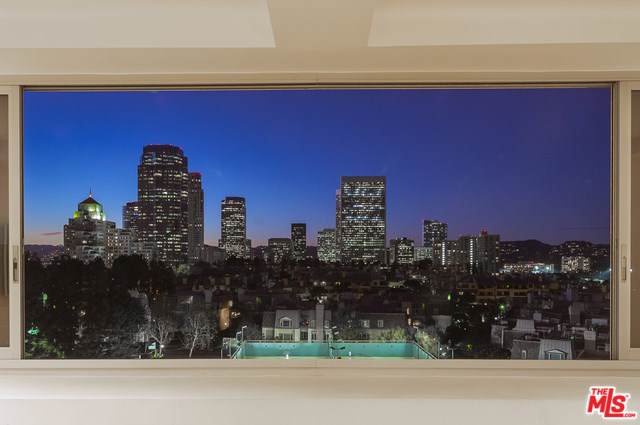 2222 Avenue Of The Stars - Photo 1