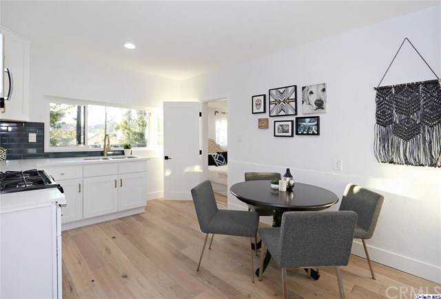 6209 Burwood Avenue - Photo 1