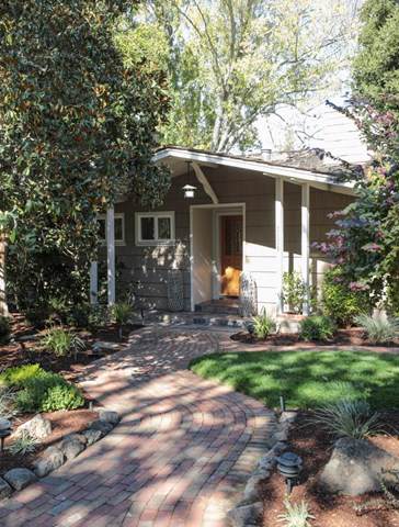 2128 Stockbridge Avenue - Photo 1