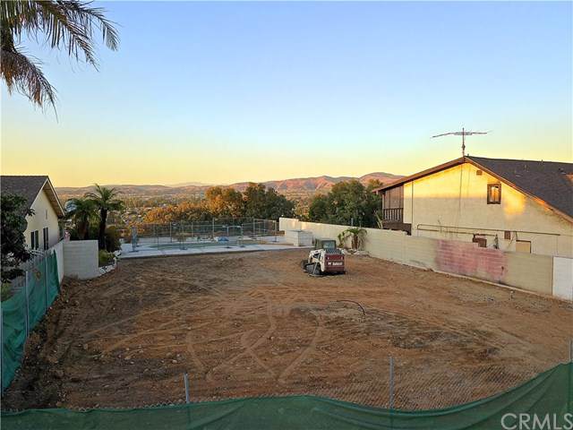 19941 Crestknoll Drive - Photo 1