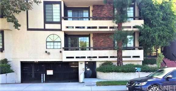 5534 Encino Avenue - Photo 1