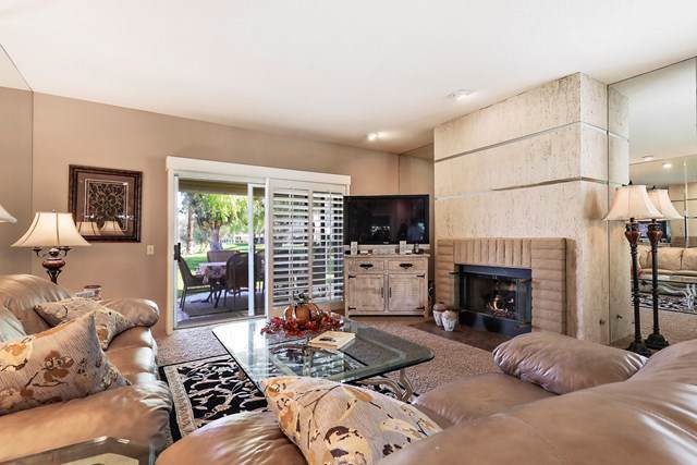 264 Vista Royale W. - Photo 1