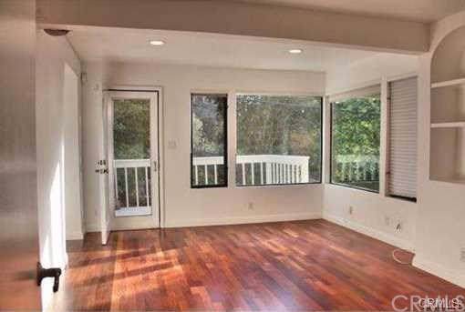 1033 Eastman Way - Photo 1