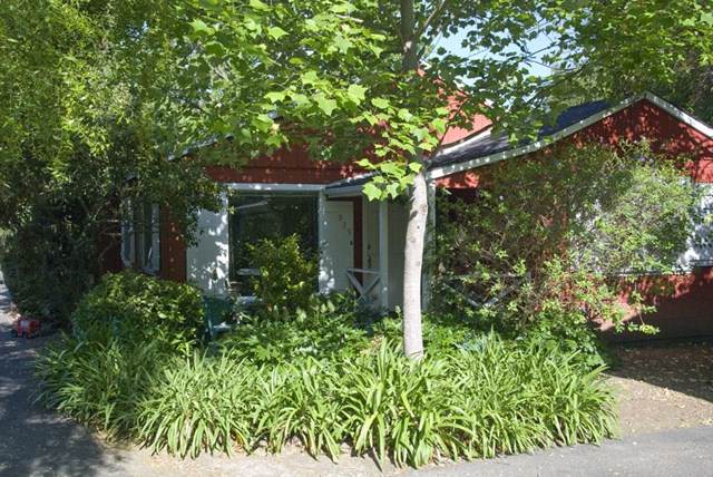 939 Lincoln - Photo 1